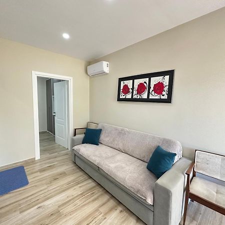 Arial Trinity Suites Avlonya Dış mekan fotoğraf