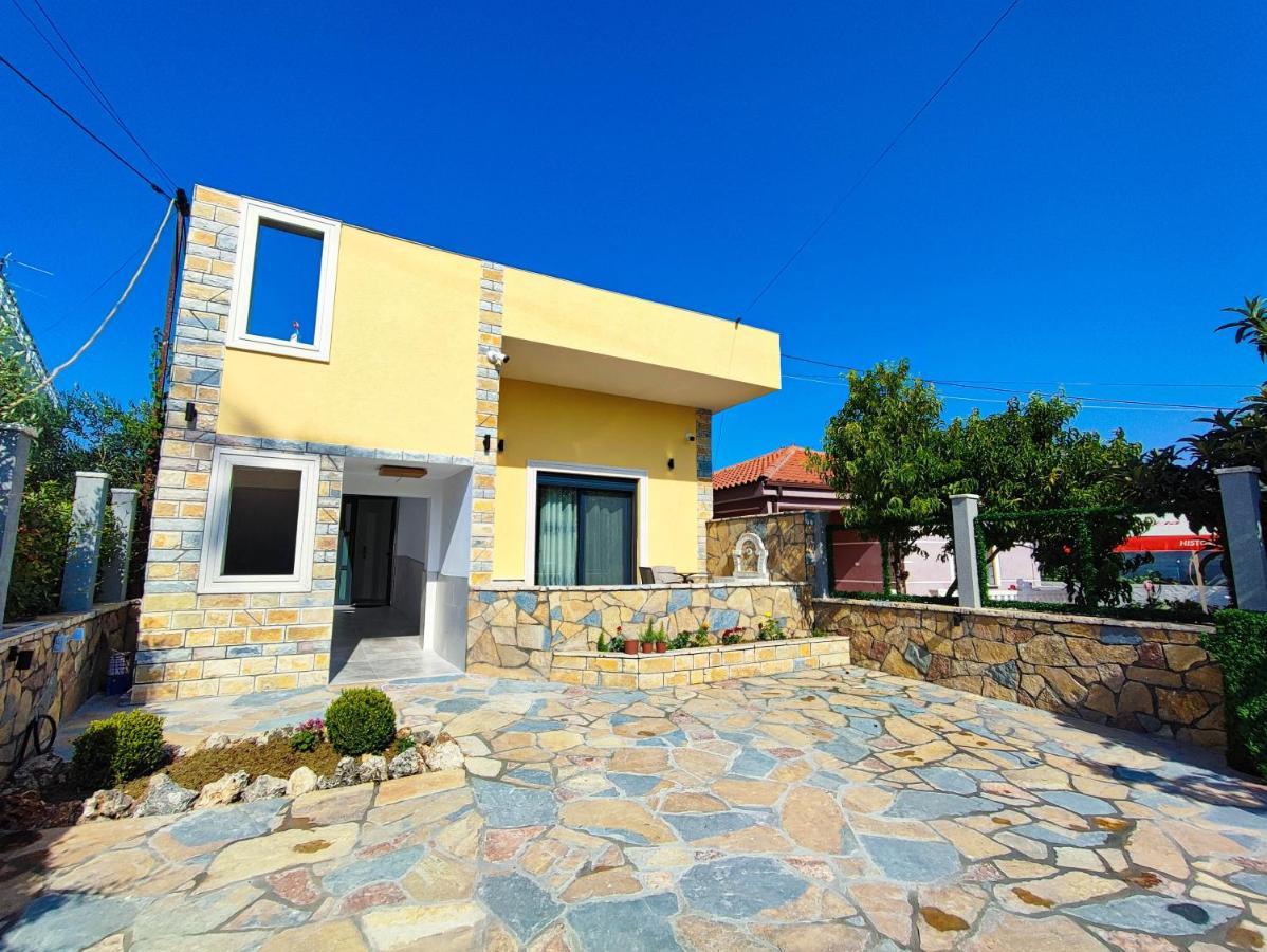 Arial Trinity Suites Avlonya Dış mekan fotoğraf