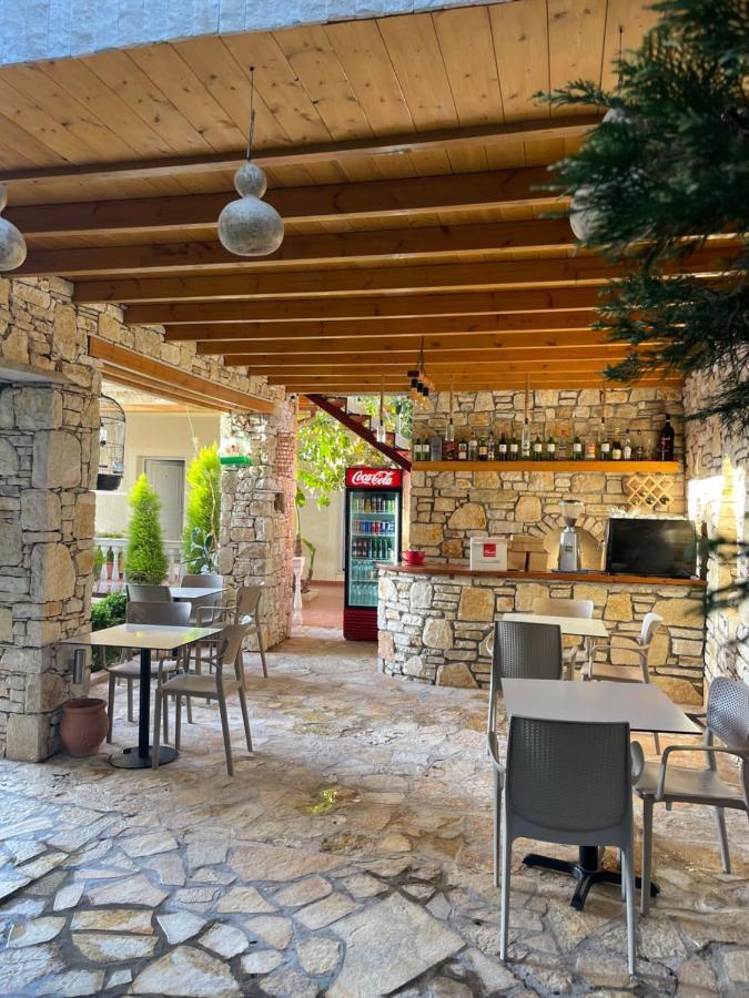 Arial Trinity Suites Avlonya Dış mekan fotoğraf
