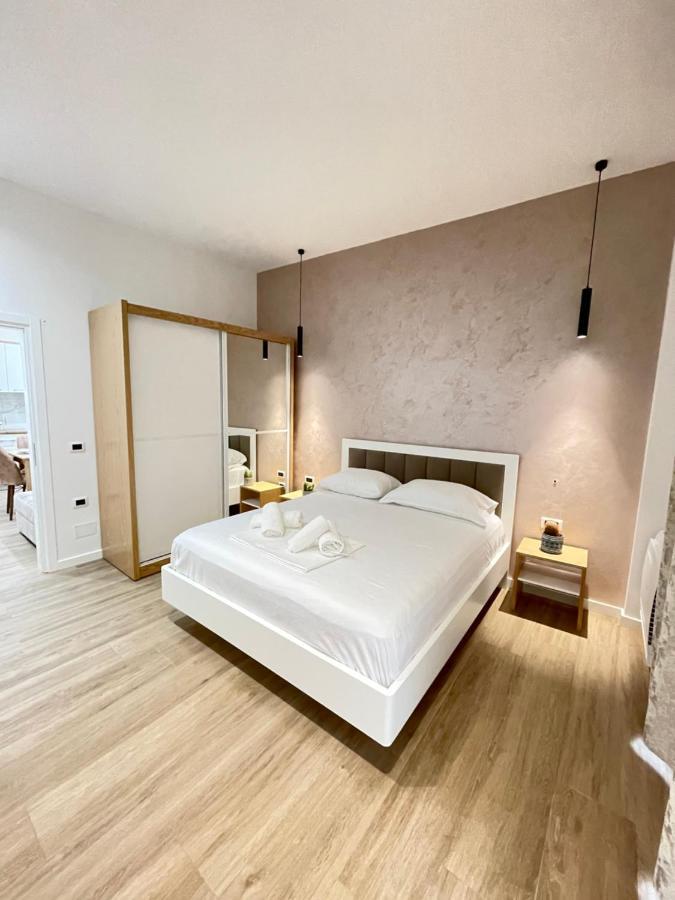 Arial Trinity Suites Avlonya Dış mekan fotoğraf