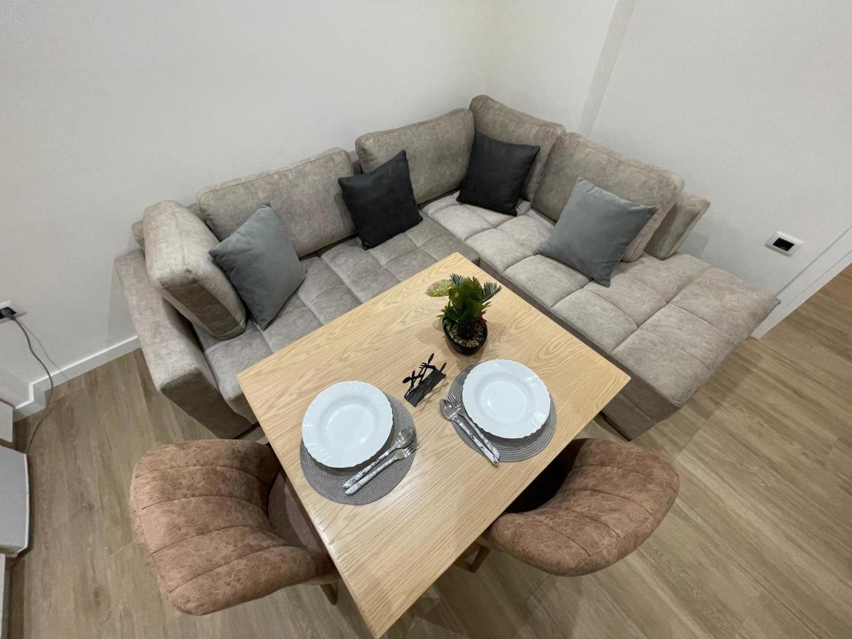 Arial Trinity Suites Avlonya Dış mekan fotoğraf
