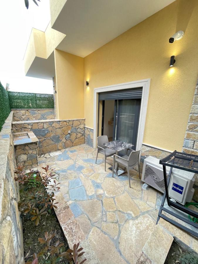 Arial Trinity Suites Avlonya Dış mekan fotoğraf