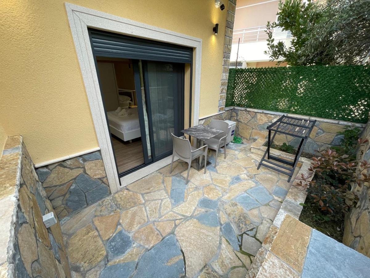 Arial Trinity Suites Avlonya Dış mekan fotoğraf