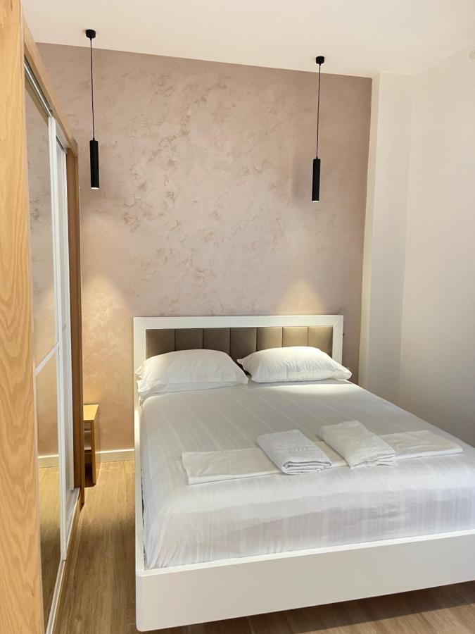 Arial Trinity Suites Avlonya Dış mekan fotoğraf