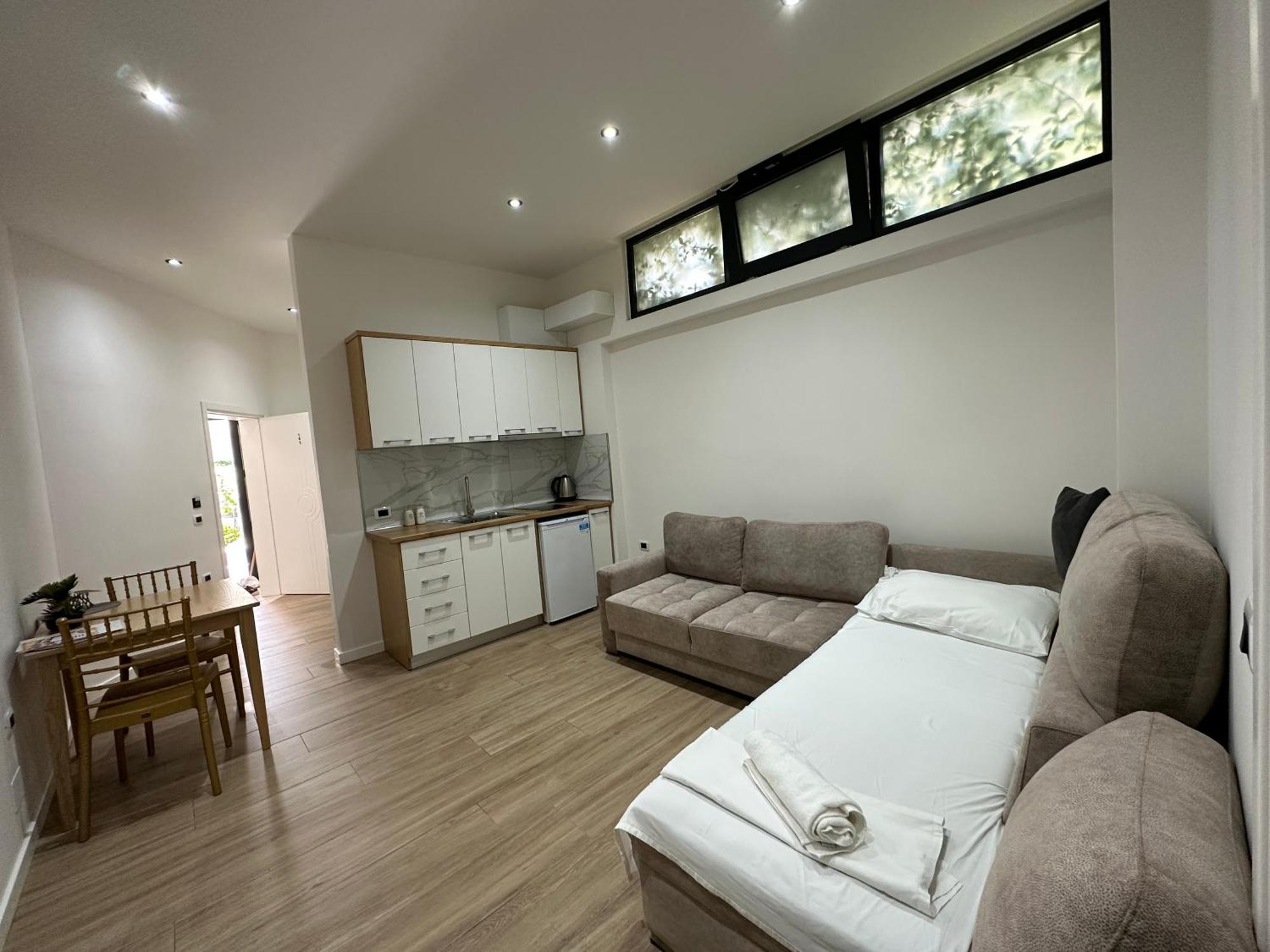 Arial Trinity Suites Avlonya Dış mekan fotoğraf