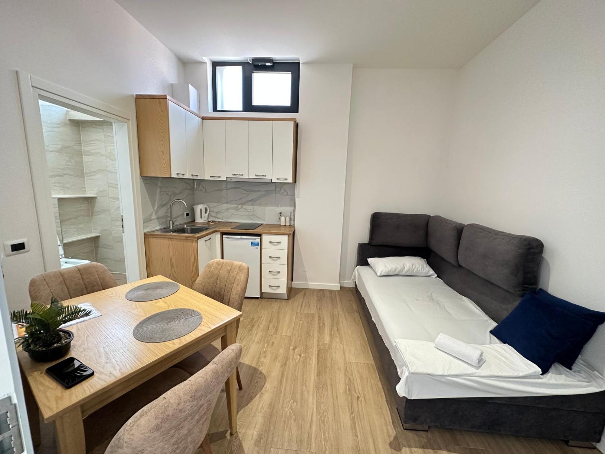 Arial Trinity Suites Avlonya Dış mekan fotoğraf