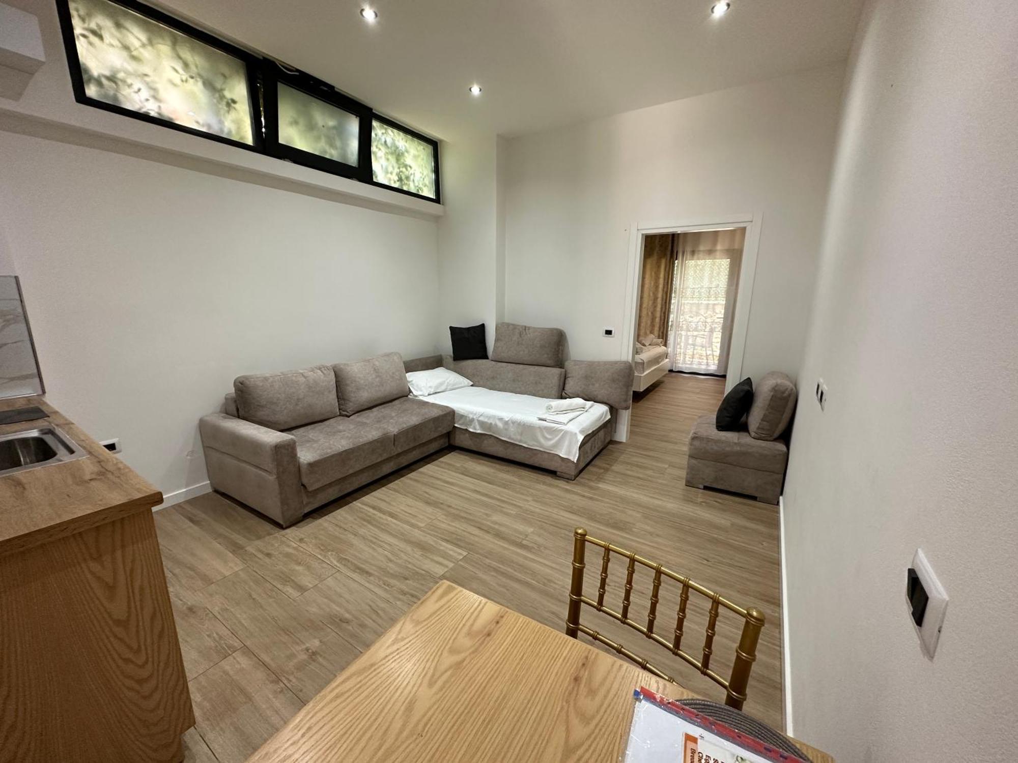 Arial Trinity Suites Avlonya Dış mekan fotoğraf