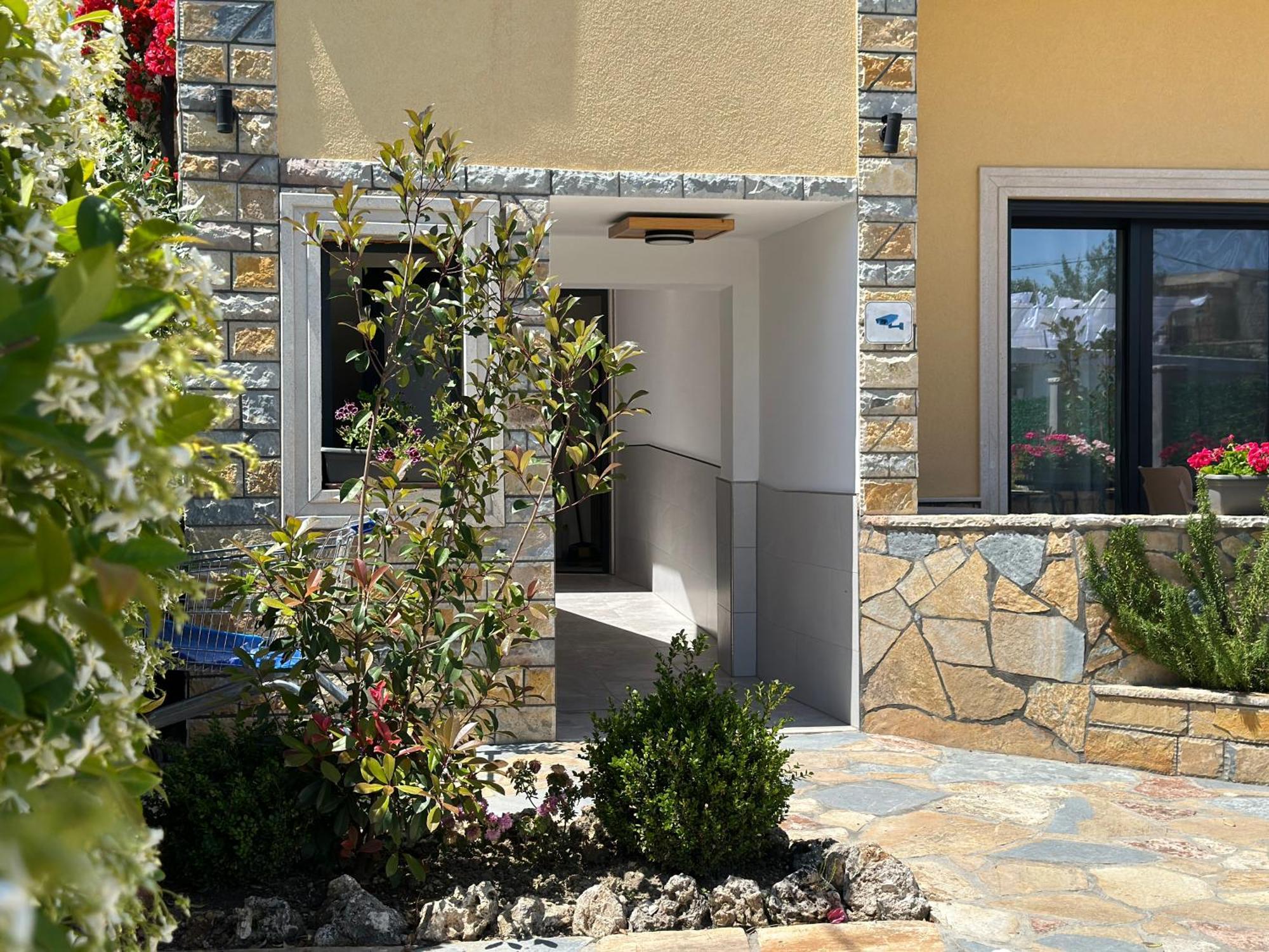 Arial Trinity Suites Avlonya Dış mekan fotoğraf