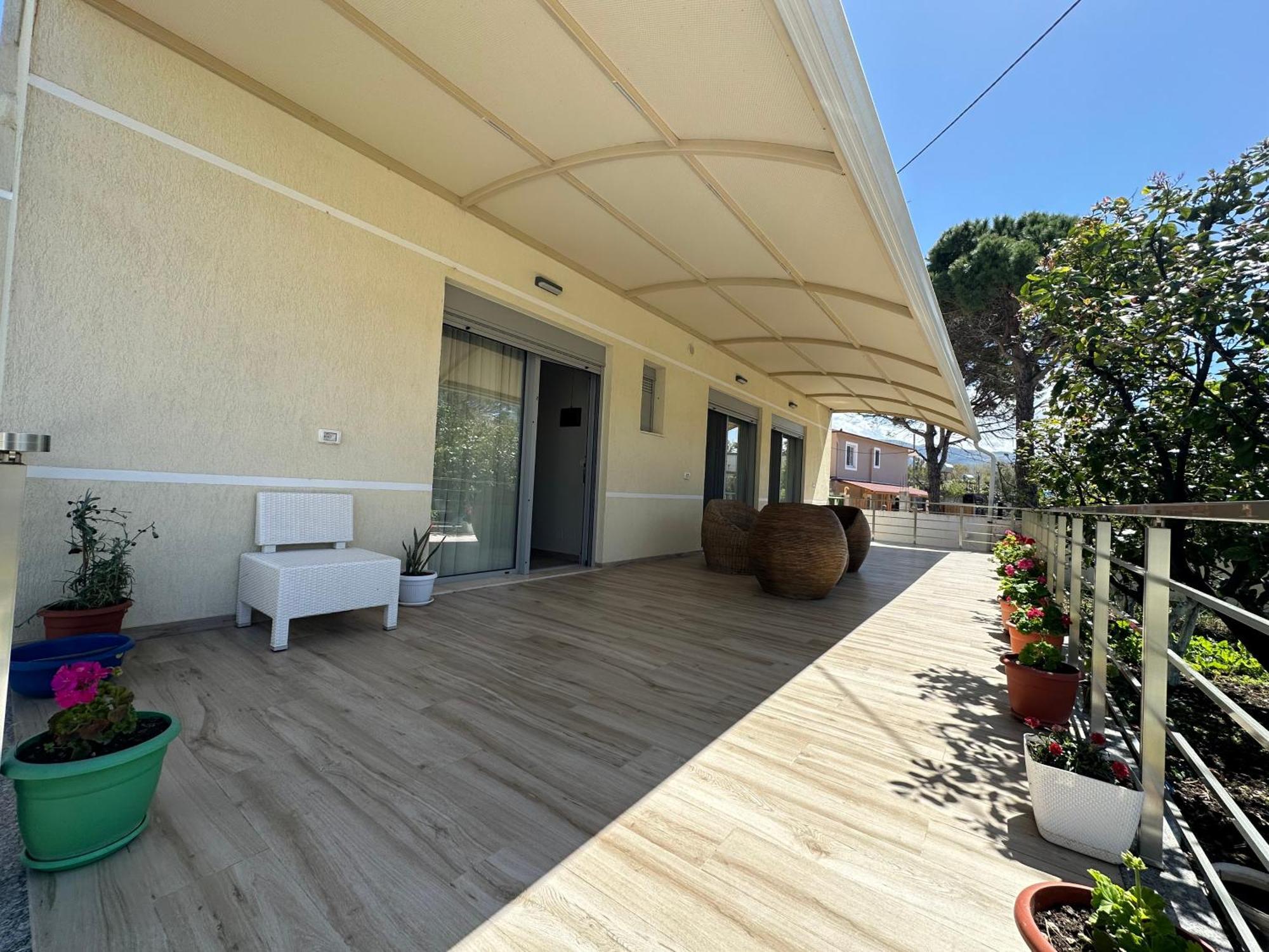Arial Trinity Suites Avlonya Dış mekan fotoğraf