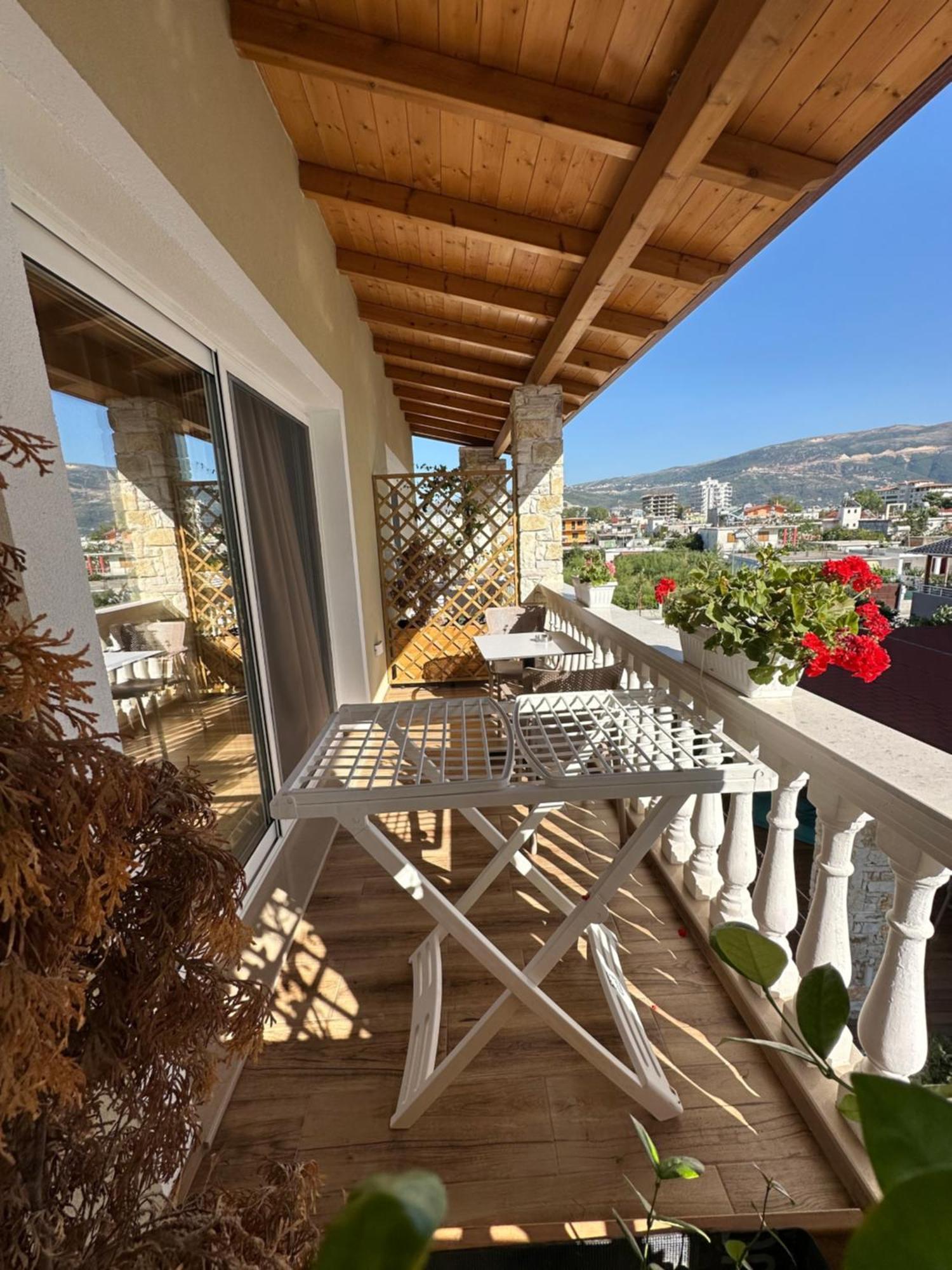 Arial Trinity Suites Avlonya Dış mekan fotoğraf