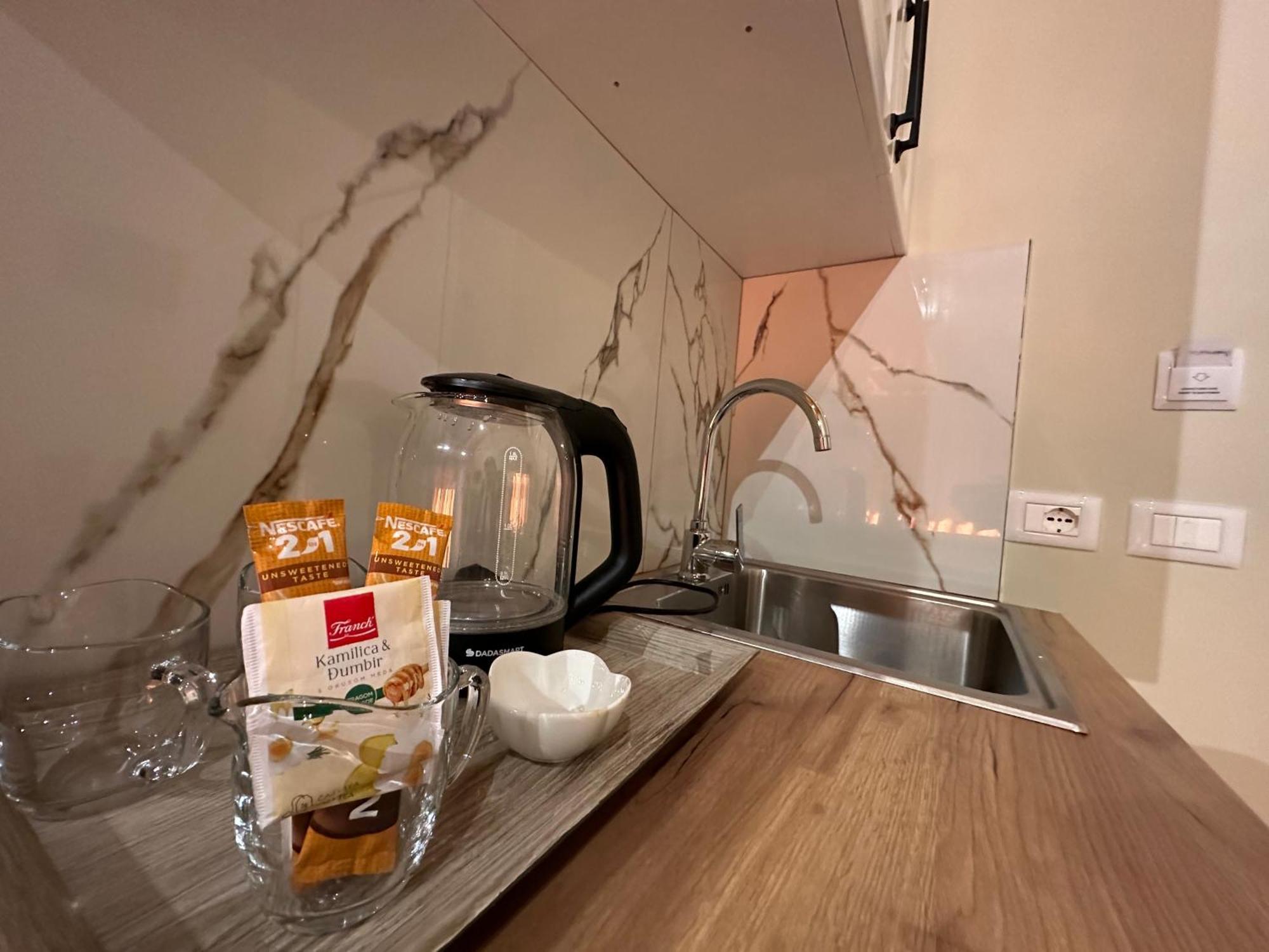 Arial Trinity Suites Avlonya Dış mekan fotoğraf