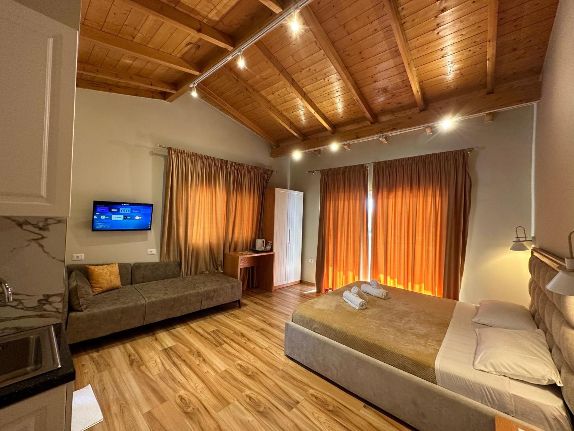 Arial Trinity Suites Avlonya Oda fotoğraf