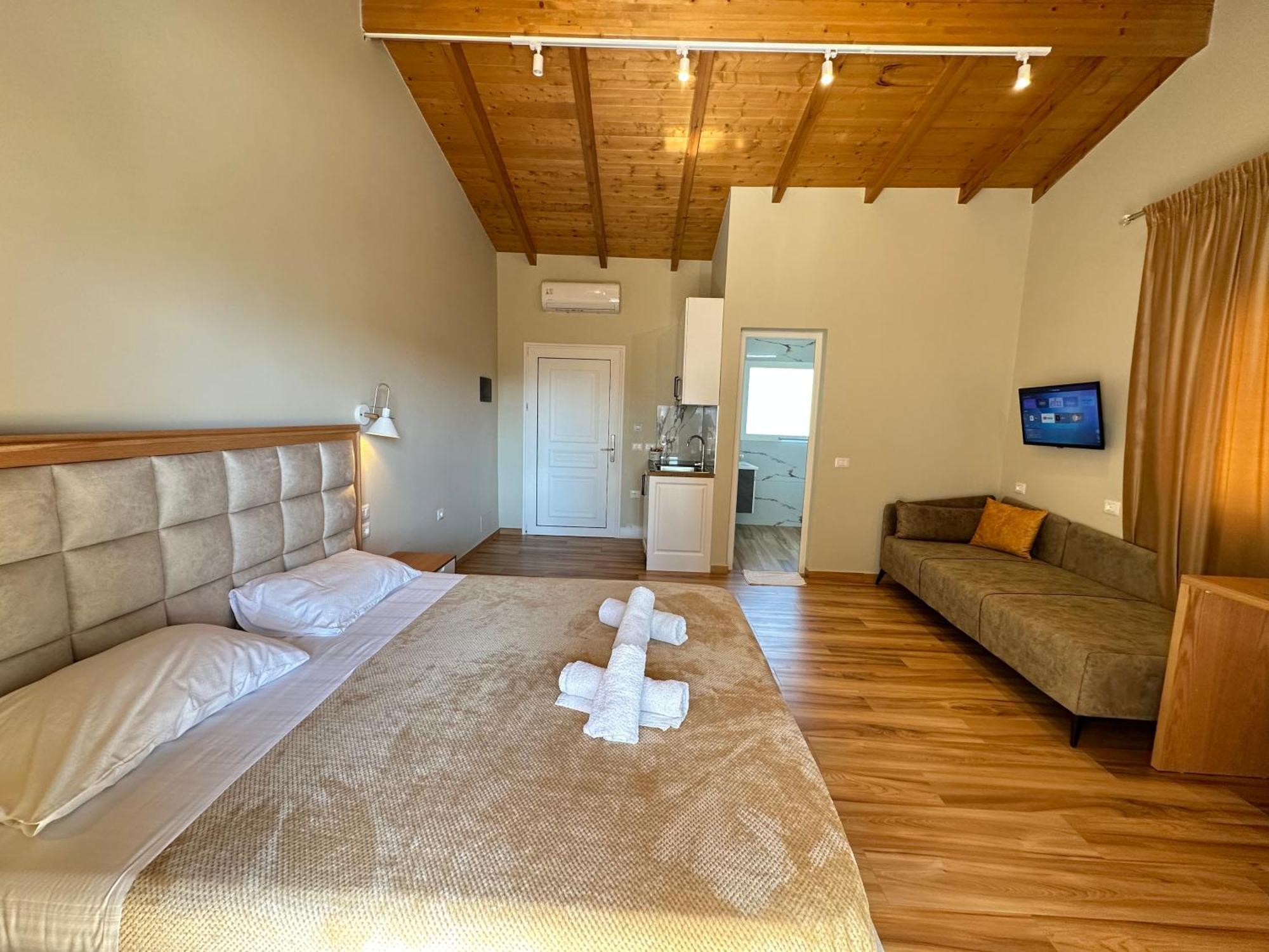 Arial Trinity Suites Avlonya Oda fotoğraf