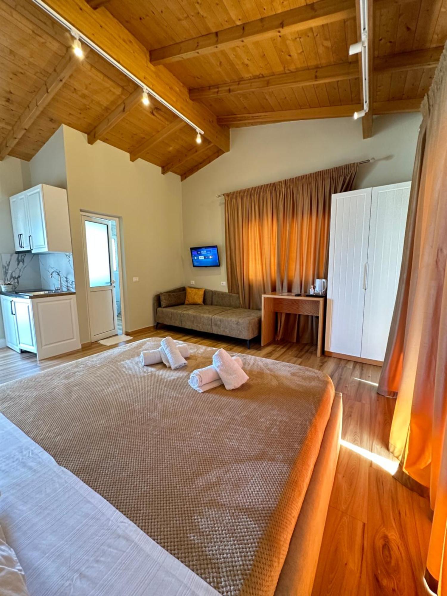 Arial Trinity Suites Avlonya Oda fotoğraf